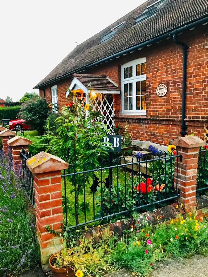 St.Catherine'S Cottage, The Old School House Long Melford Eksteriør billede